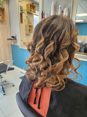 Au Salon by Ludivine à Pau