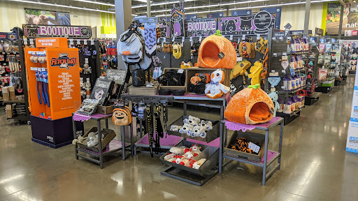 Pet Supply Store «Petco Animal Supplies», reviews and photos, 12444 NW 10th St #301, Yukon, OK 73099, USA