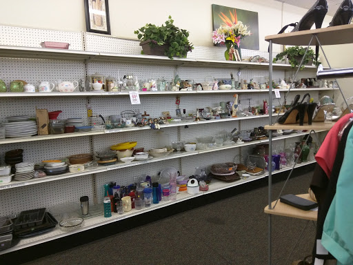 Thrift Store «Waterfront Rescue Mission Thrift Store», reviews and photos, 4376 Gulf Breeze Pkwy, Gulf Breeze, FL 32563, USA