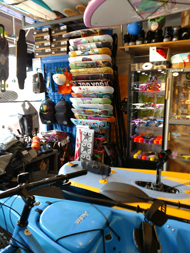 Surf Shop «Heli Sport», reviews and photos, 308 New York Ave, Huntington, NY 11743, USA