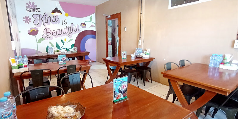 Restoran Keluarga di Kota Manado: Nikmati Makanan Lezat di 2 Tempat Populer