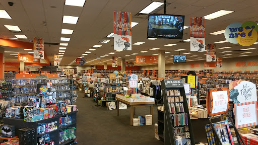 Used Book Store «2nd & Charles», reviews and photos, 6606 S Parker Rd, Aurora, CO 80016, USA