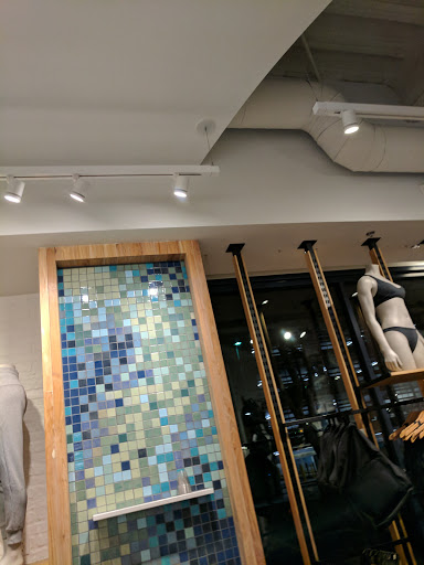 Sportswear Store «lululemon», reviews and photos, 1457 3rd Street Promenade, Santa Monica, CA 90401, USA