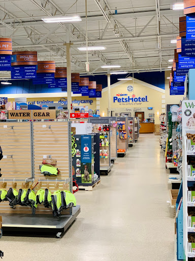 Pet Supply Store «PetSmart», reviews and photos, 190 Rt 10 West, East Hanover, NJ 07936, USA