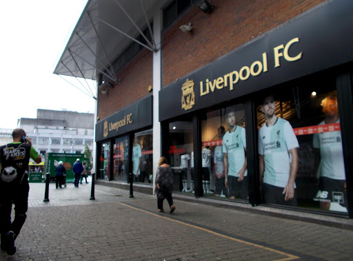 Stores to buy men's sweatpants Liverpool