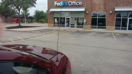 Print Shop «FedEx Office Print & Ship Center», reviews and photos, 8907 S Howell Ave, Oak Creek, WI 53154, USA