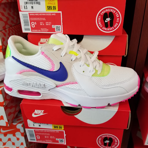 Shoe Store «Shoe Dept.», reviews and photos, 822 Bennie Rd, Cortland, NY 13045, USA