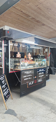 Hop A Table à Saint-Louis