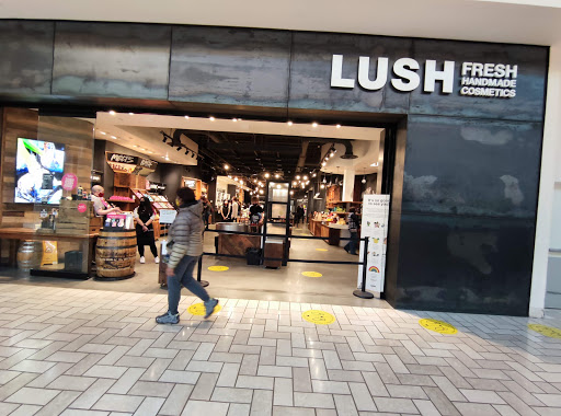 Cosmetics Store «LUSH», reviews and photos, 1961 Chain Bridge Rd, McLean, VA 22102, USA