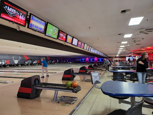 Bowling Alley «Brunswick Zone Kyrene Lanes», reviews and photos, 6225 W Chandler Blvd, Chandler, AZ 85226, USA