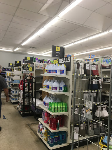 Discount Store «Dollar General», reviews and photos, 1630 Watertown Ave, Waterbury, CT 06708, USA