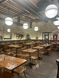 Atmosphère du Restaurant La Grange Brasserie à Yerres - n°6