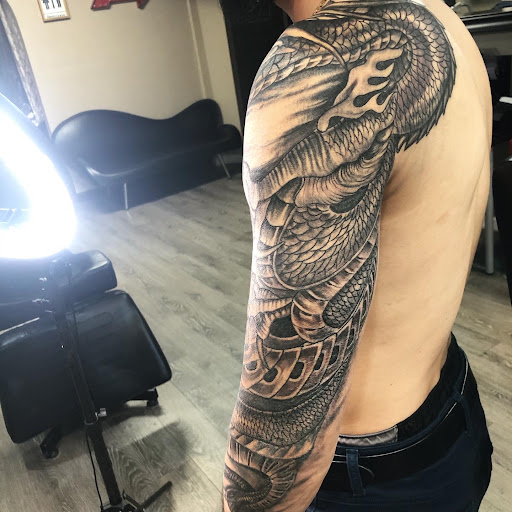 Tattoo Shop «Ballerz Ink Tattoo & Piercing», reviews and photos, 7808 Fruitridge Rd, Sacramento, CA 95820, USA