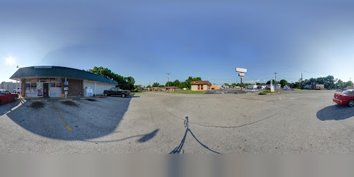 Liquor Store «Highway 64 Liquor Store», reviews and photos, 331 W College St, Pulaski, TN 38478, USA