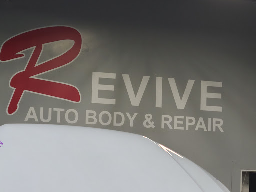Auto Repair Shop «Revive Auto Body & Repair», reviews and photos, 1024 Lunt Ave, Schaumburg, IL 60193, USA