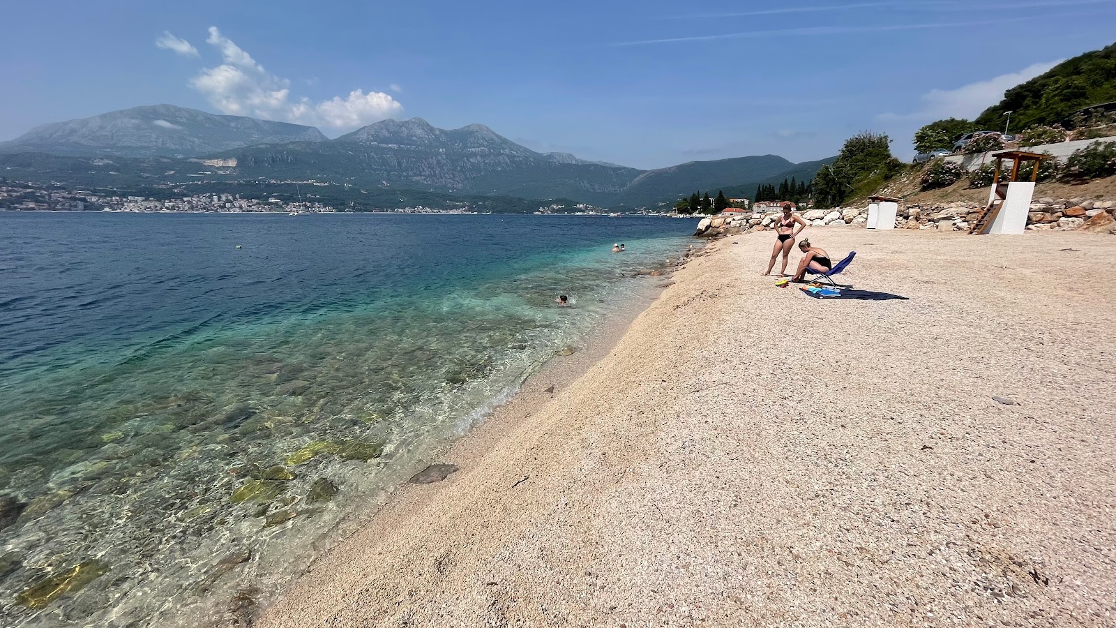 Plage de Rose'in fotoğrafı ve yerleşim