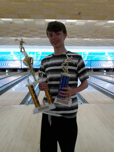 Bowling Alley «Town N Country Lanes», reviews and photos, 1100 S Wayne Rd, Westland, MI 48186, USA