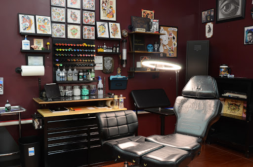 Tattoo Shop «13 Daggers Tattoo Studio», reviews and photos, 2130 Fort Campbell Blvd suite c, Clarksville, TN 37042, USA