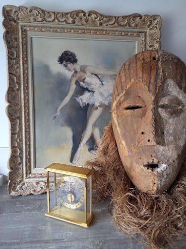 Magasin d'antiquités A Nymphéa côté brocante - Magasin d’Antiquités La Couture