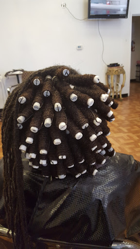 Beauty Salon «Fabulous Hair Beauty Salon», reviews and photos, 14434 Ventura Blvd, Sherman Oaks, CA 91423, USA