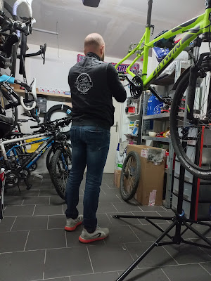 L'atelier du Cycle de Stéphane à Hergnies