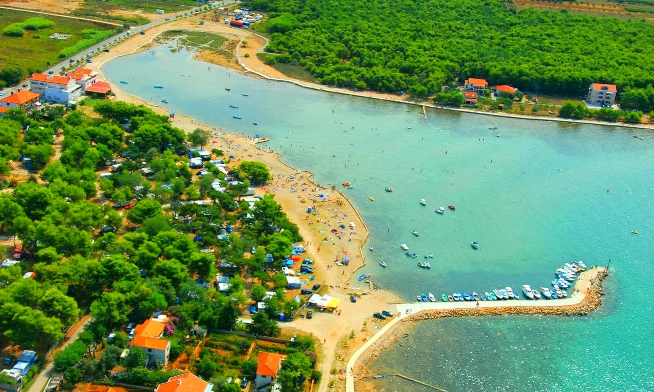 Fotografie cu Dalmatia beach zonele de facilități