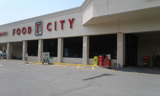 Supermarket «Food City», reviews and photos, 1135 Claypool Hill Mall Rd, Cedar Bluff, VA 24609, USA