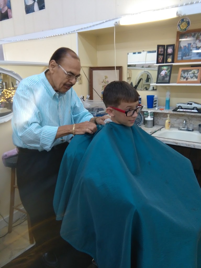 Carmona's Hair Co 77954