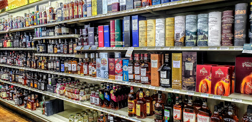 Liquor Store «Crown Wine & Spirits», reviews and photos, 1030 NE 15th Ave, Fort Lauderdale, FL 33304, USA