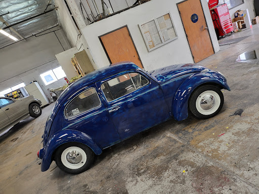 Auto Body Shop «Maaco Collision Repair & Auto Painting», reviews and photos, 788 N Batavia St, Orange, CA 92868, USA