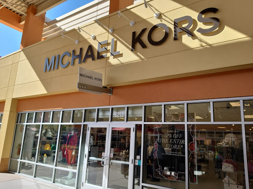 Outlet Mall «The Outlet Shoppes at El Paso», reviews and photos, 7051 S Desert Blvd, Canutillo, TX 79835, USA