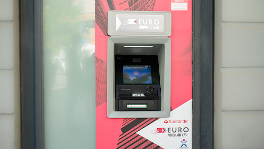 Cajero Euro Automatic Cash Explanada Del Ayuntamiento, C. Santiurde de Reinosa, S/N, 39490 Santiurde de Reinosa, Cantabria, España