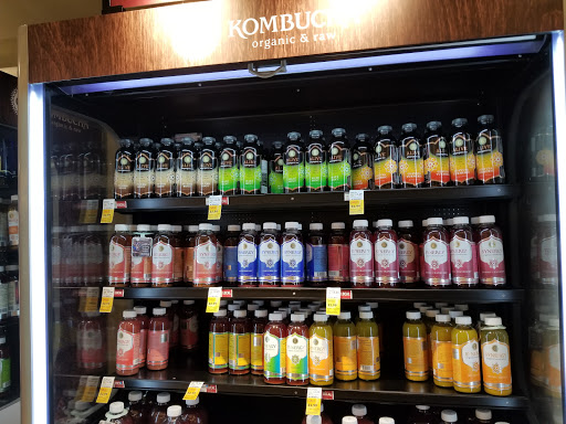 Grocery Store «Whole Foods Market», reviews and photos, 239 N Crescent Dr, Beverly Hills, CA 90210, USA