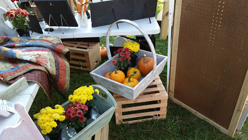 Flea Market «East Avon Flea Market», reviews and photos, 1520 W Henrietta Rd, Avon, NY 14414, USA