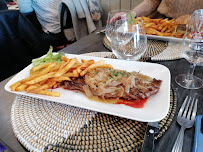 Plats et boissons du Restaurant Brasserie du Bac à Rives-en-Seine - n°4