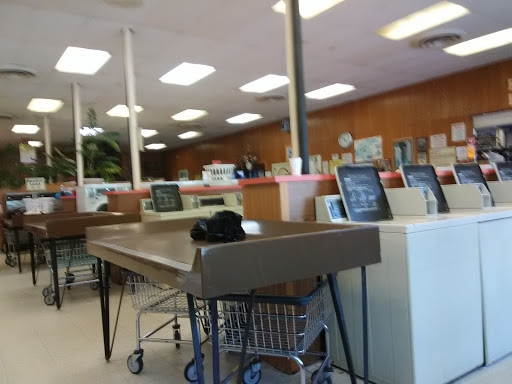 Dry Cleaner «Hallmark Cleaners Inc», reviews and photos, 3461 Babcock Blvd, Pittsburgh, PA 15237, USA