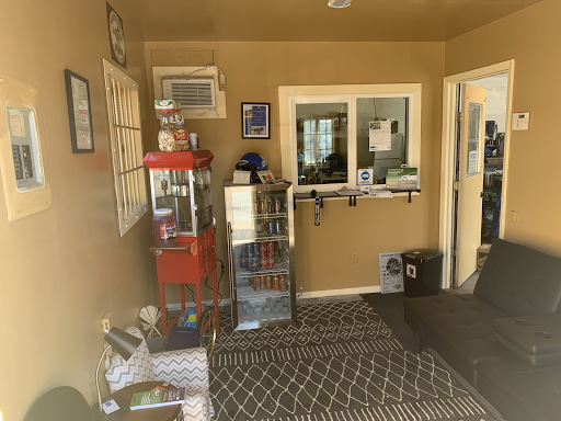 D&E Auto Repair image