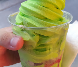 Vani Cafe Europe photo