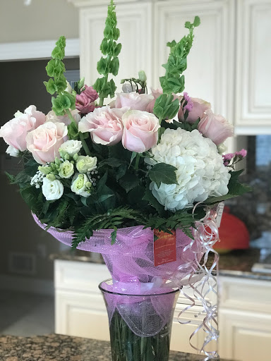 Florist «Paradise Flower Shoppe», reviews and photos, 100 U.S. 9, Manalapan Township, NJ 07726, USA