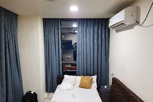 Hotel SR REGENCY image