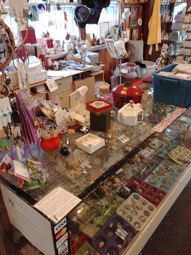 Consignment Shop «Red Door Consignment Store», reviews and photos, 1704 NJ-33, Trenton, NJ 08690, USA