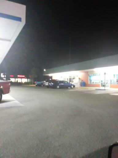 Convenience Store «Happy Foods», reviews and photos, 2099 N Highland Ave, Clearwater, FL 33755, USA