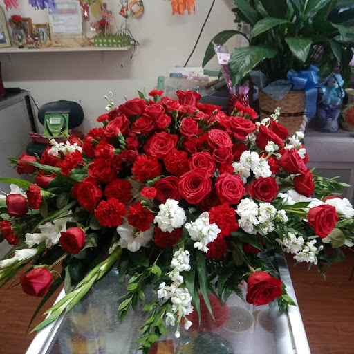 Florist «Send Your Love Flowers & Balloons», reviews and photos, 1417 SW Military Dr, San Antonio, TX 78221, USA