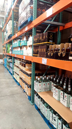 Warehouse store «Costco Wholesale», reviews and photos, 10088 Gulf Center Dr, Fort Myers, FL 33913, USA