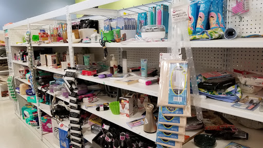 Thrift Store «Goodwill - St. Louis Park», reviews and photos, 3575 MN-100, St Louis Park, MN 55416, USA