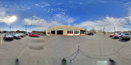 Auto Repair Shop «Riverdale Automotive», reviews and photos, 941 Locust St, Conway, AR 72034, USA