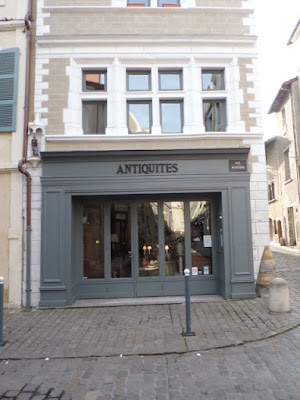 Antiquites à Cluny