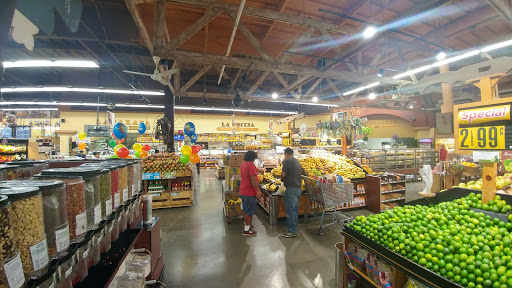 Grocery Store «Northgate Gonzalez Markets», reviews and photos, 230 N Harbor Blvd, Santa Ana, CA 92703, USA
