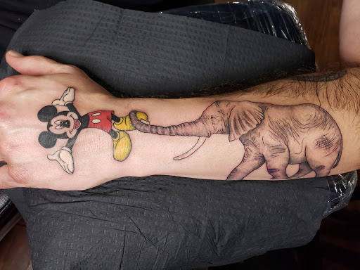 Tattoo Shop «Sorry Mom Tattoo», reviews and photos, 808 Caroline St, Fredericksburg, VA 22401, USA