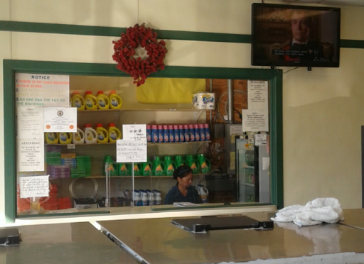 Laundromat «24 Hour Laundromat», reviews and photos, 840 Garrett Rd, Upper Darby, PA 19082, USA